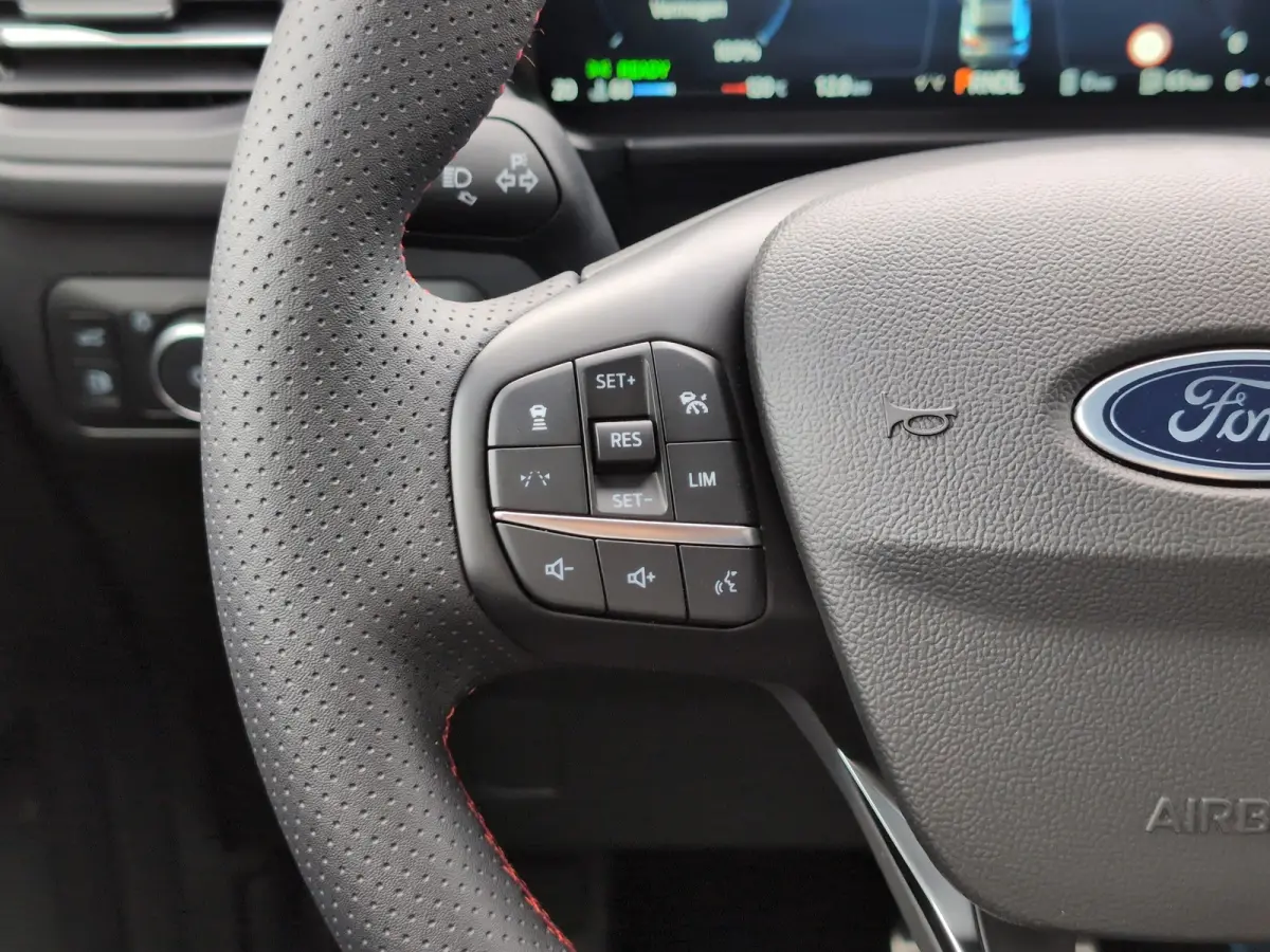 2.5 PHEV ST-Line X | Achteruitrijcamera | Apple Carplay/Android Auto|telefoonintegratie premium | Armsteun voor