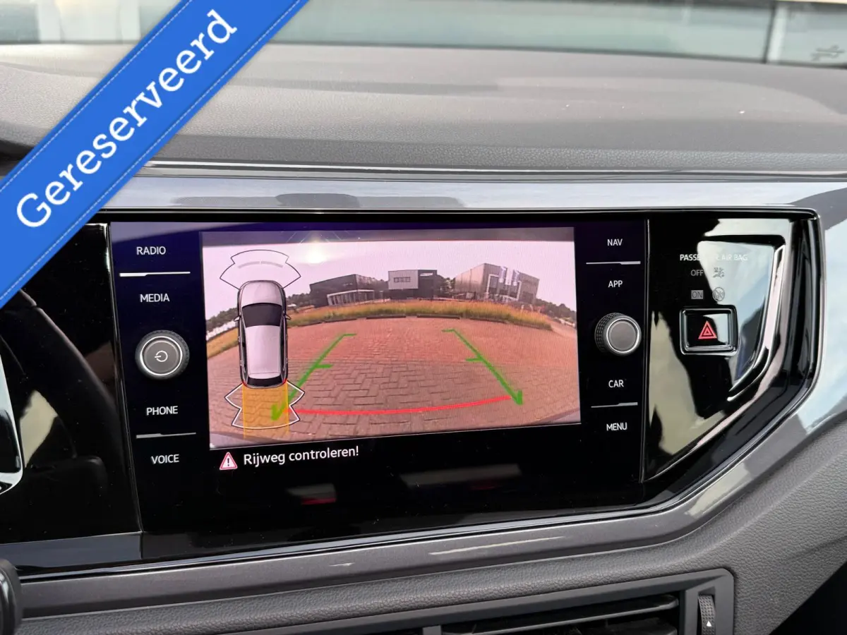 1.0 TSI 3xR-Line/Pano/Navi/camera/keyless/Beatsaudio