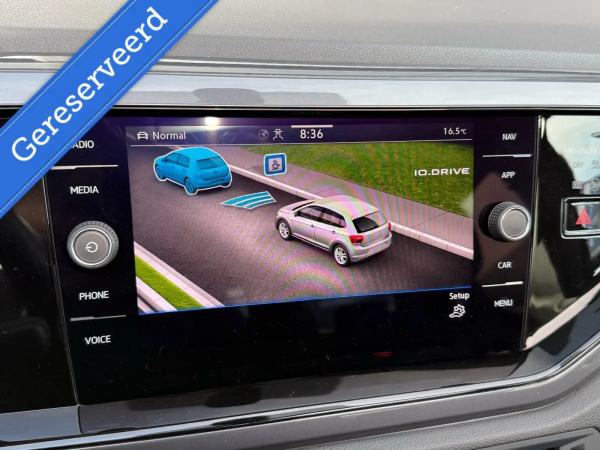 1.0 TSI 3xR-Line/Pano/Navi/camera/keyless/Beatsaudio