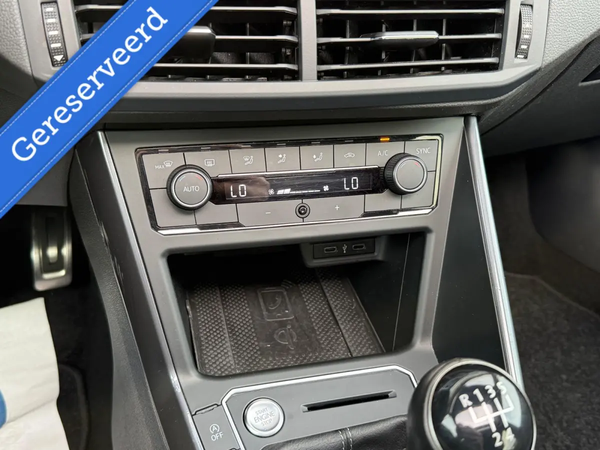 1.0 TSI 3xR-Line/Pano/Navi/camera/keyless/Beatsaudio
