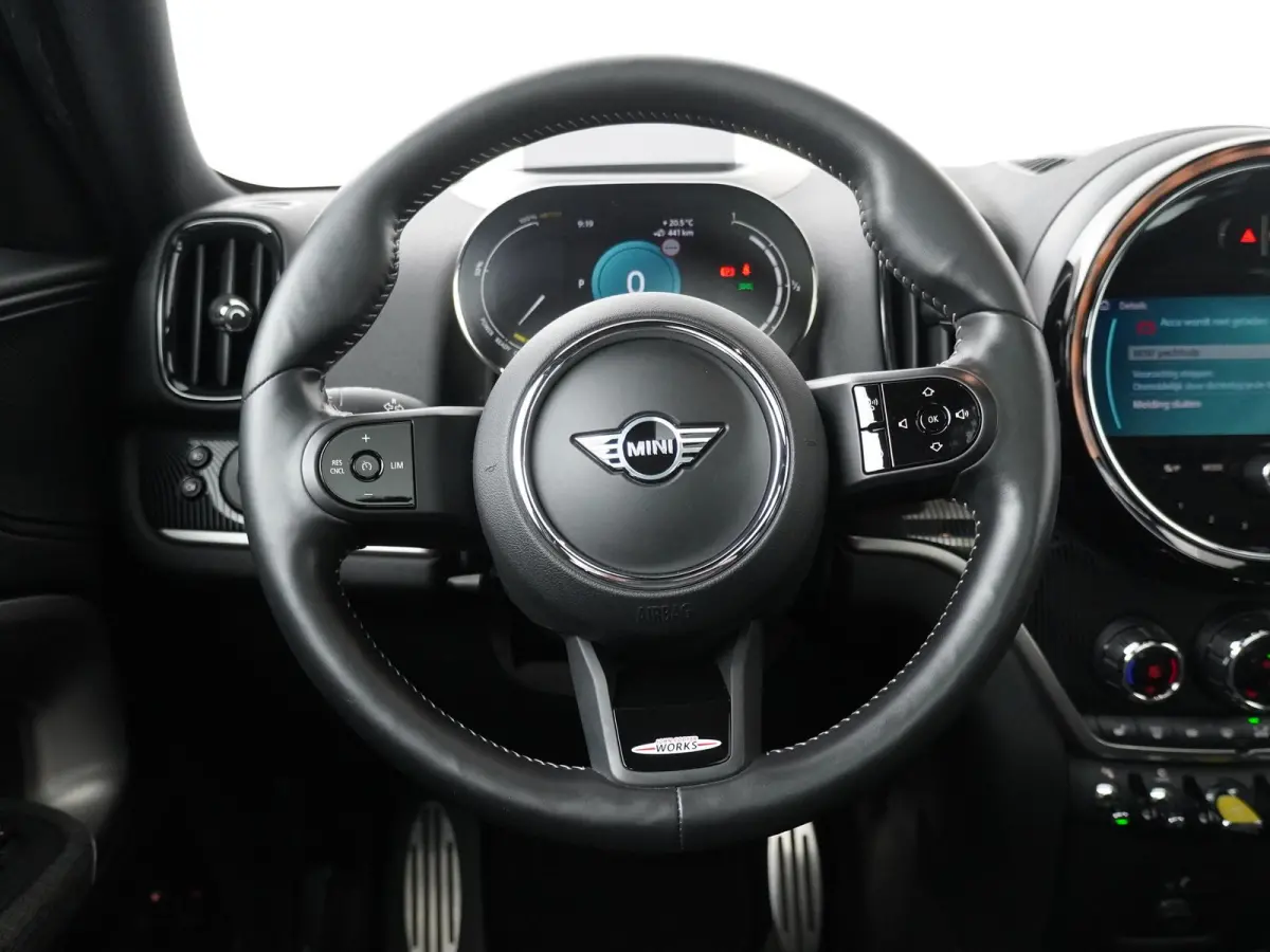 Cooper SE ALL4 John Cooper Works | Achteruitrijcamera | Panoramadak | Stuurwielverwarming | Head-Up Display | John Cooper Works uitvoering |