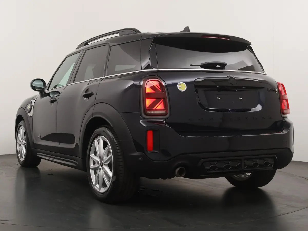 Cooper SE ALL4 John Cooper Works | Achteruitrijcamera | Panoramadak | Stuurwielverwarming | Head-Up Display | John Cooper Works uitvoering |