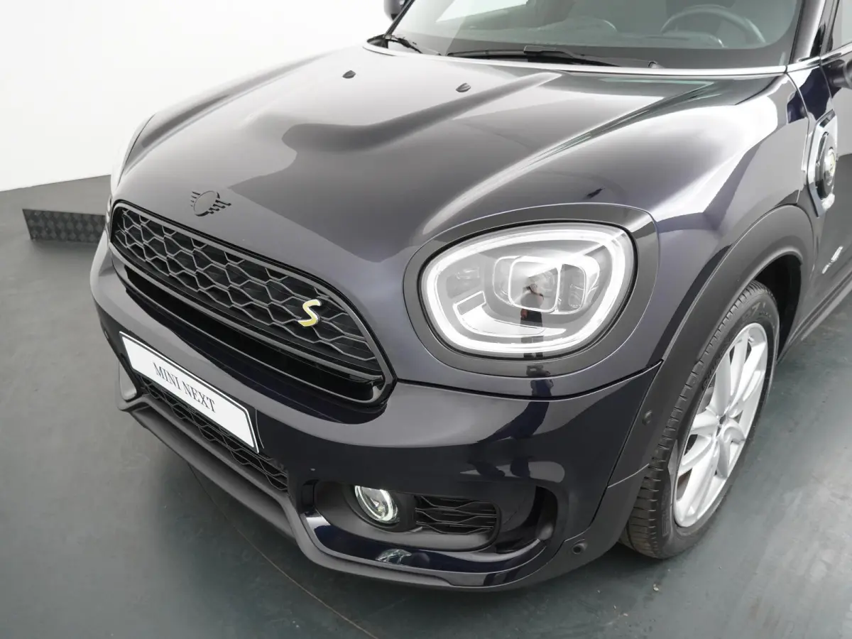 Cooper SE ALL4 John Cooper Works | Achteruitrijcamera | Panoramadak | Stuurwielverwarming | Head-Up Display | John Cooper Works uitvoering |