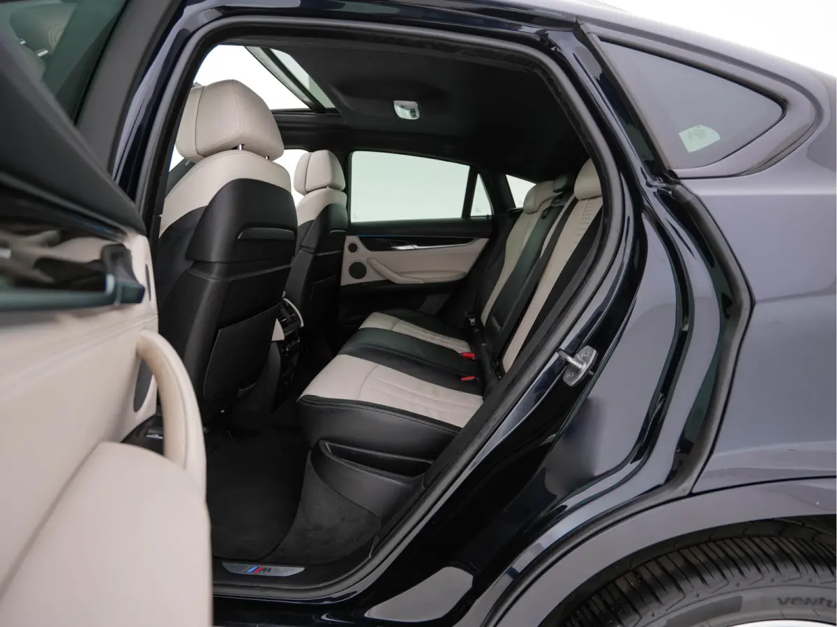 xDrive50i High-Executive M-Sportpack Aut. *PANO | HEAD-UP | TWO-COLOUR-LUXURYLEATHER | FULL-LED | MEMORY-PACK | HARMAN/KARDON-SOUNDSYSTEM |  | BLIND-SPOT | KEYLESS | CAMERA | COMFORT-SEATS |