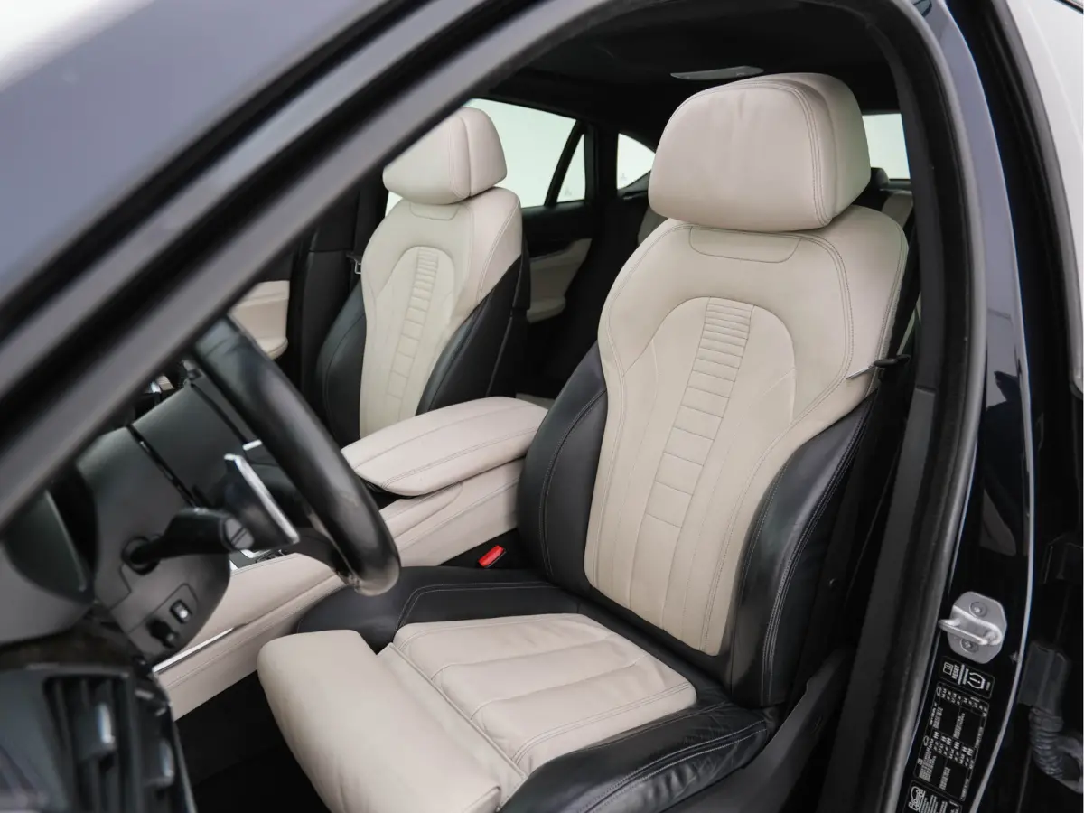 xDrive50i High-Executive M-Sportpack Aut. *PANO | HEAD-UP | TWO-COLOUR-LUXURYLEATHER | FULL-LED | MEMORY-PACK | HARMAN/KARDON-SOUNDSYSTEM |  | BLIND-SPOT | KEYLESS | CAMERA | COMFORT-SEATS |