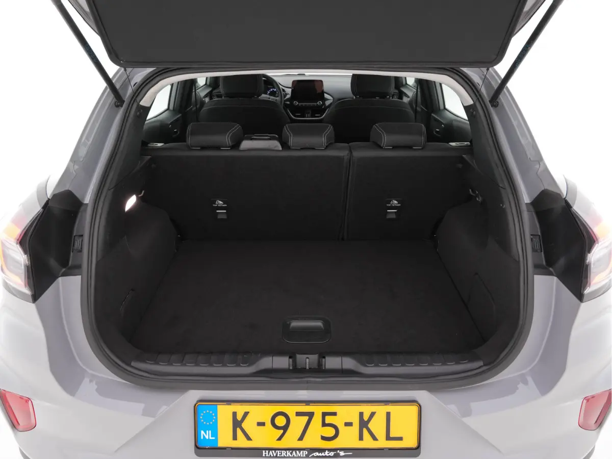1.0 EcoBoost Titanium (INCL-BTW) *NAVI-FULLMAP | FULL-LED | SPORTSEATS | DAB+ | ECC | CARPLAY | PDC | CRUISE | TOWBAR | LANE-ASSIST | 17''ALU *
