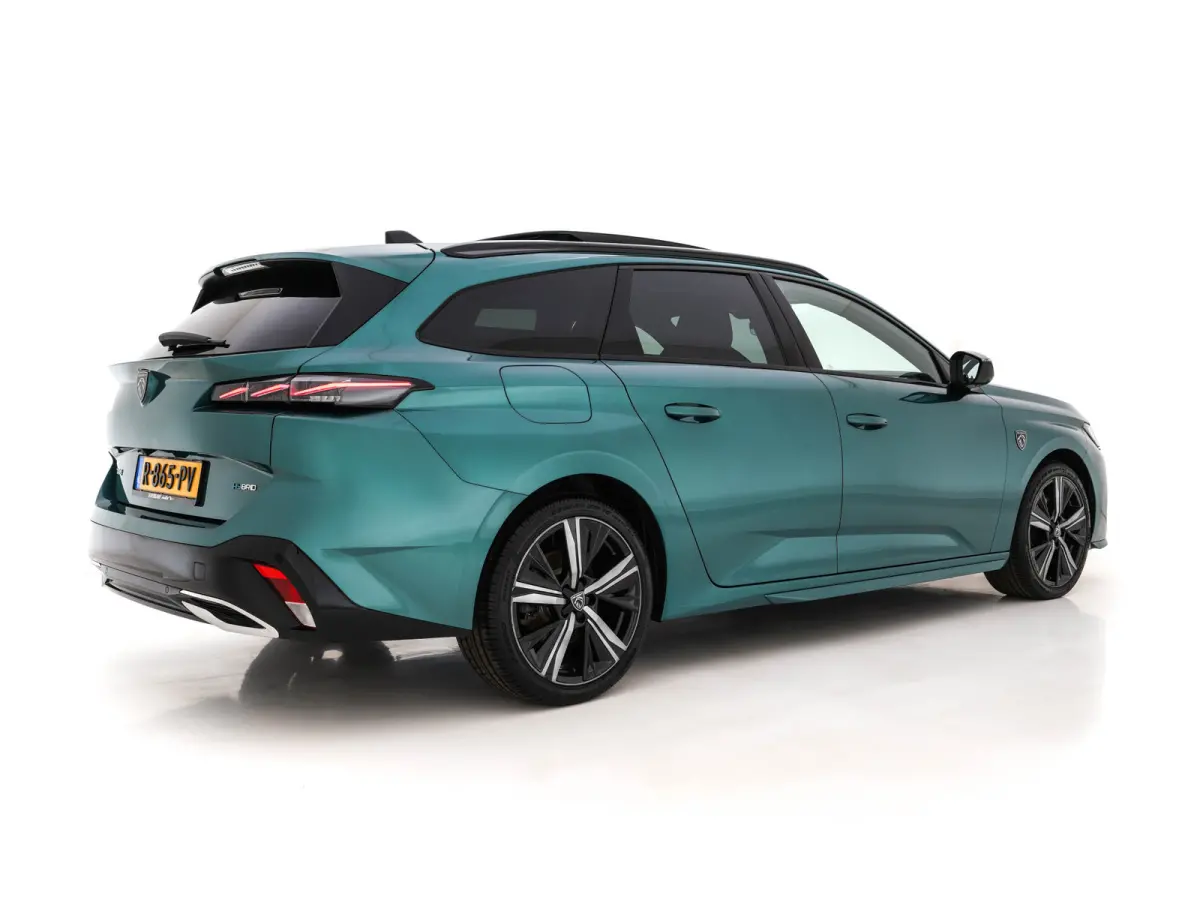 1.6 HYbrid 180 GT-Sport-Pack Business (INCL-BTW) Aut. *PANO | LEATHER-MICROFIBRE | MATRIX-LED | TOPVIEW | MEMORY-PACK | ADAPTIVE-CRUISE | BLINDSPOT | DIGI-COCKPIT | HEATED-SPORTSEATS | KEYLE