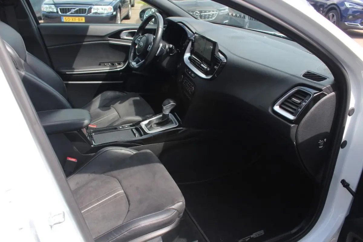1.5 T-GDI GT-Line Panodak/Camera/Carplay/Virtual