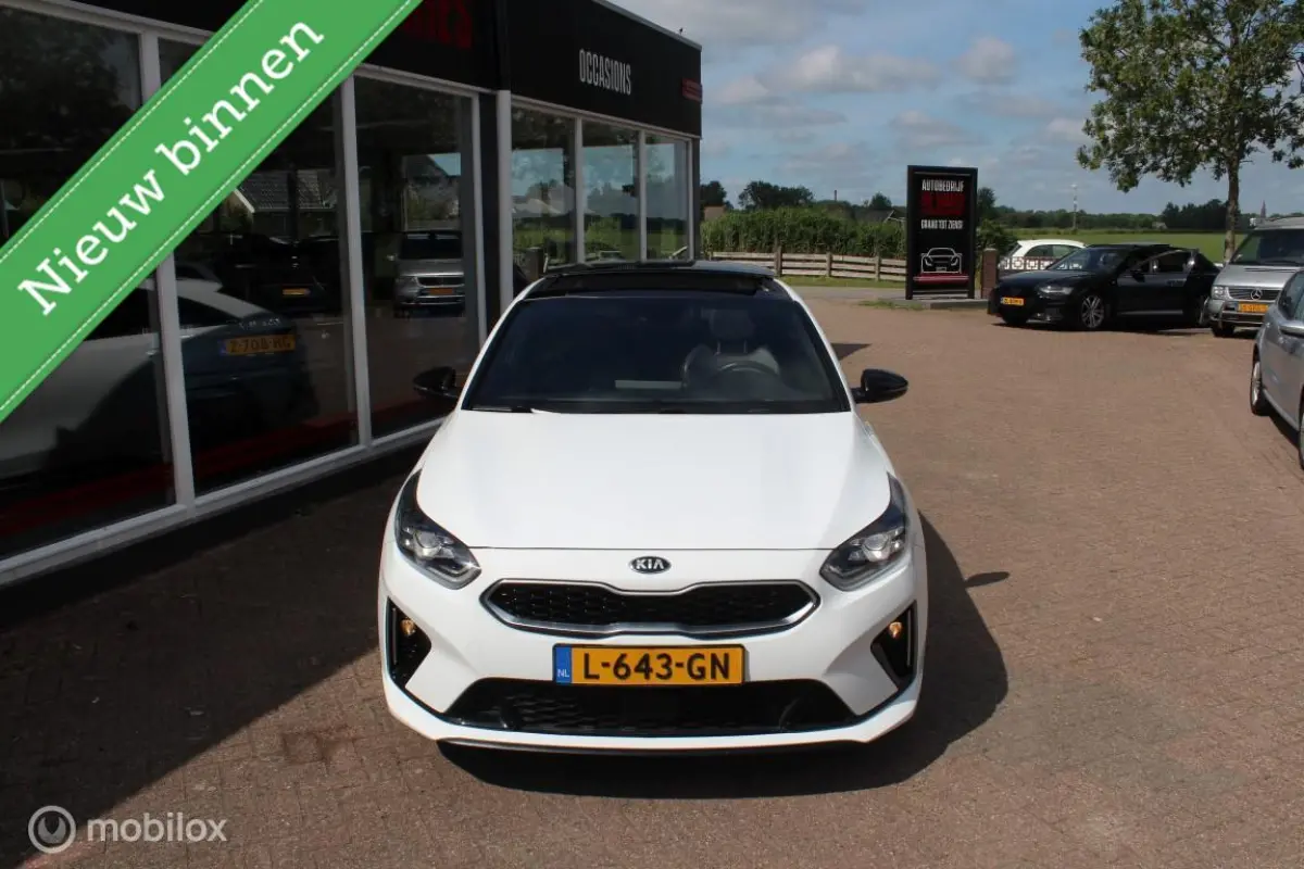 1.5 T-GDI GT-Line Panodak/Camera/Carplay/Virtual