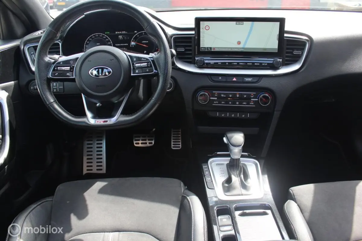 1.5 T-GDI GT-Line Panodak/Camera/Carplay/Virtual