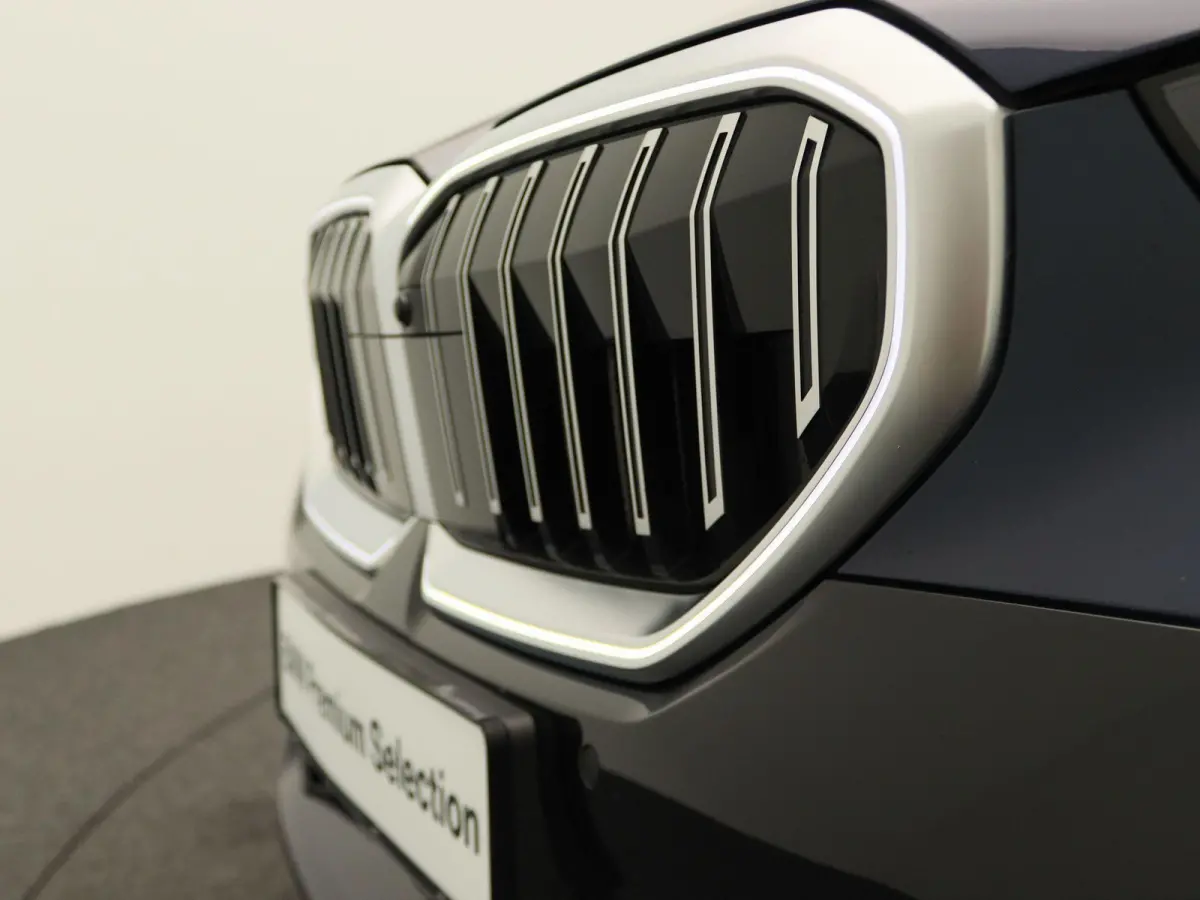 520d M Sportpakket | Innovation Pack | Travel Pack | Comfort Pack | Trekhaak | Harman-Kardon | 19"