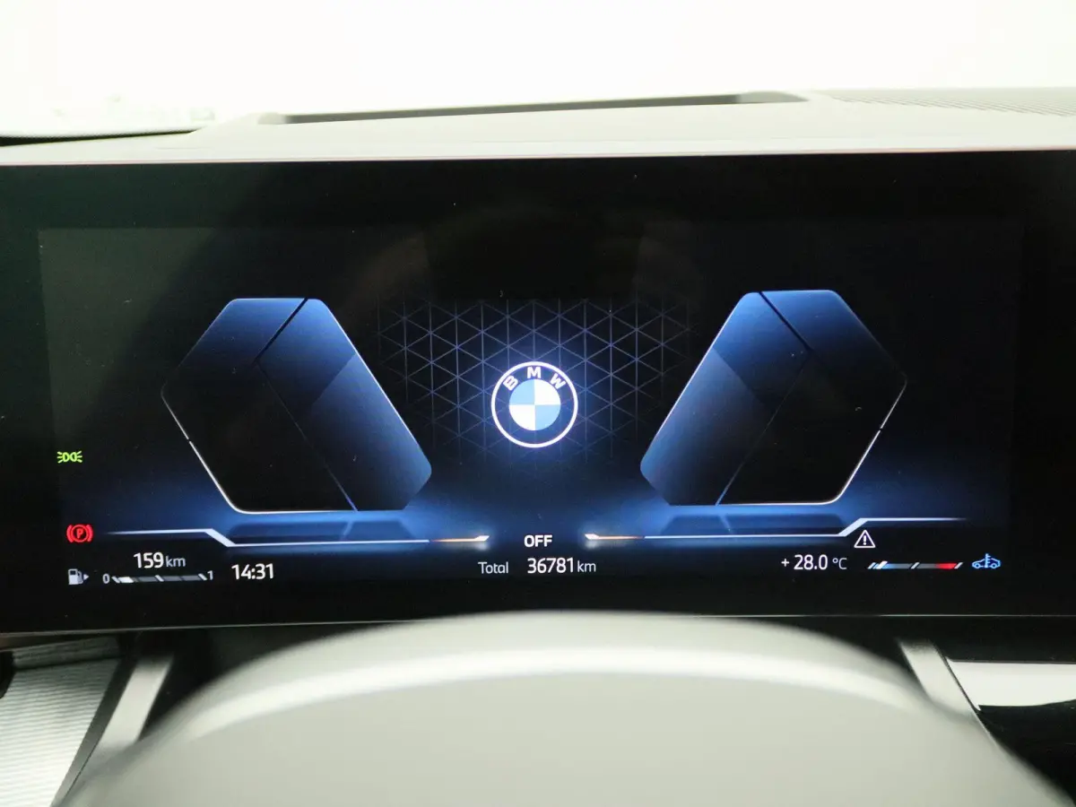 520d M Sportpakket | Innovation Pack | Travel Pack | Comfort Pack | Trekhaak | Harman-Kardon | 19"