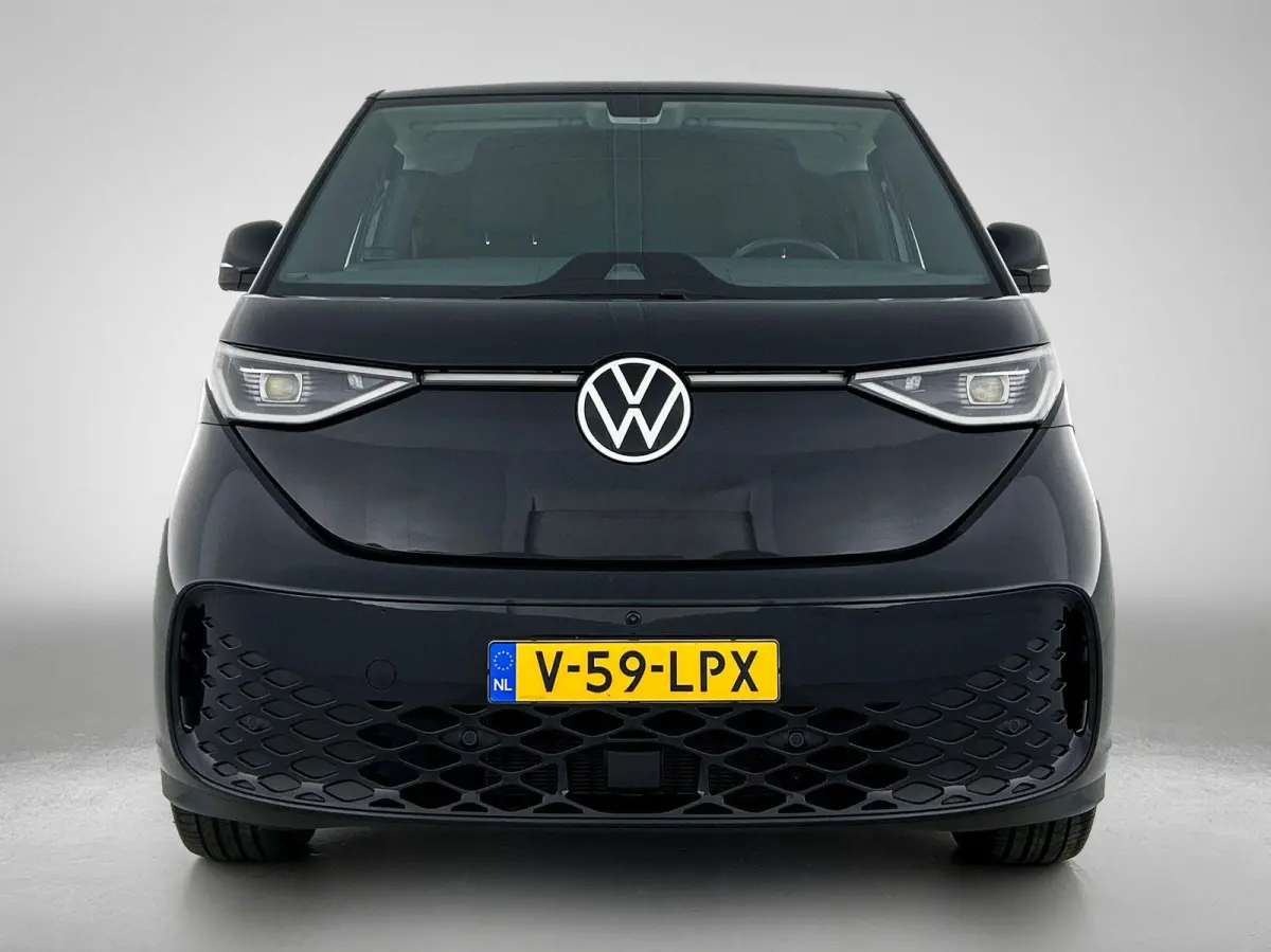 79 kWh 286 PK | Airco | Trekhaak | Parkeerhulp voor + achter | Camera | App-Connect | Stoelverwarming |