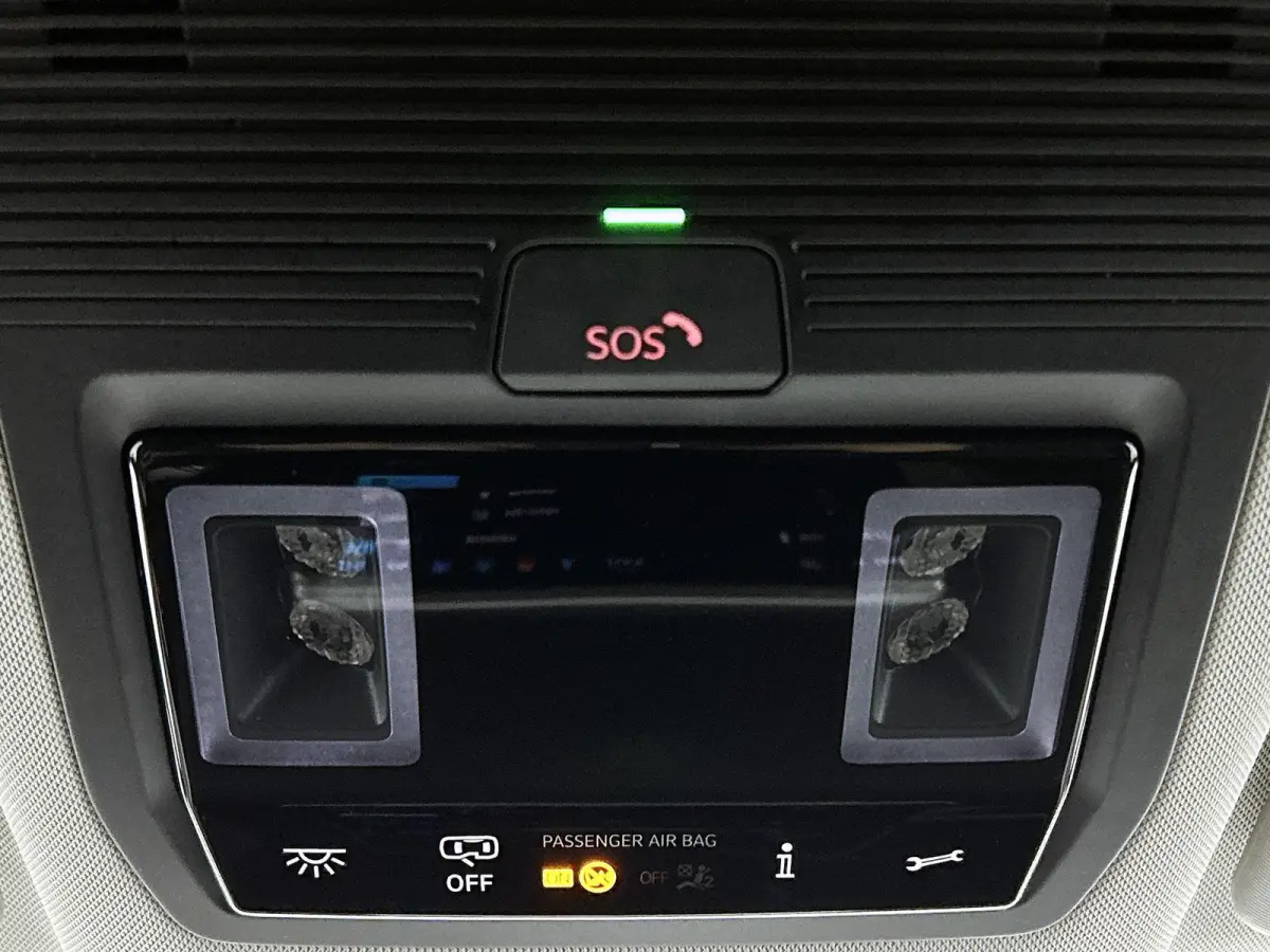 79 kWh 286 PK | Airco | Trekhaak | Parkeerhulp voor + achter | Camera | App-Connect | Stoelverwarming |
