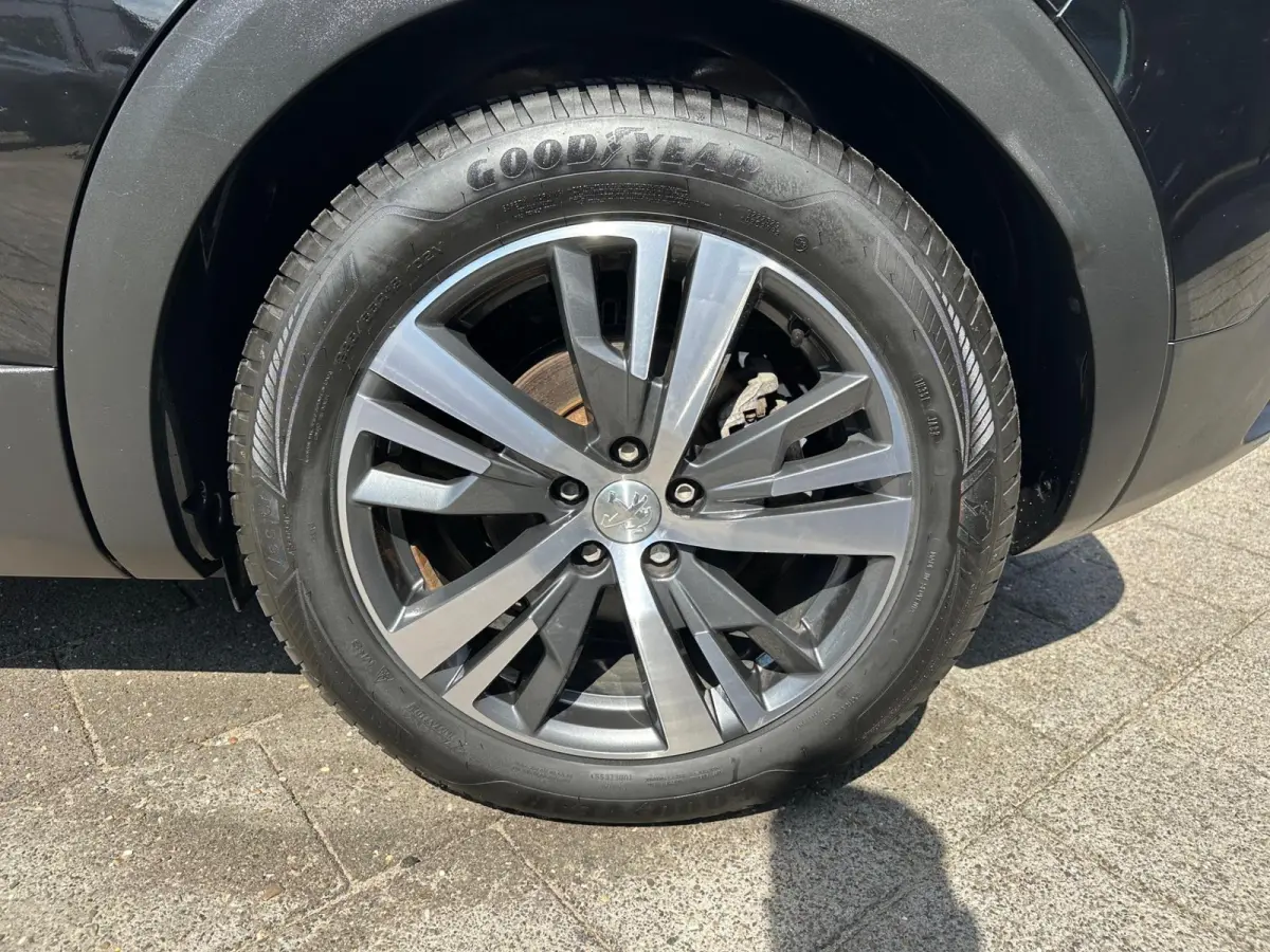 1.6 HYbrid 225pk Aut|Allure|360 Cam|BTW-Auto