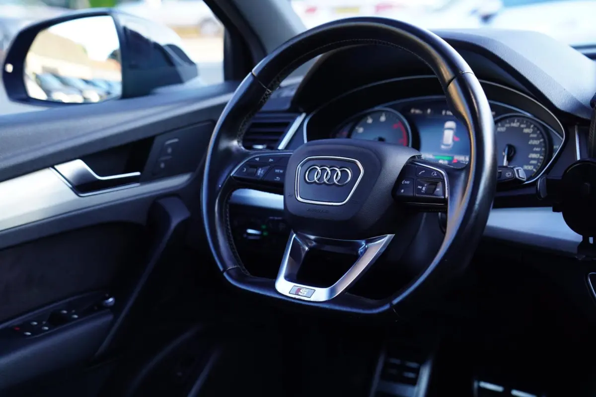 SQ5 3.0 TFSI SQ5 Quattro ProLine Plus Panorama | LED | Sportsound | Climatronic | Stoelverwarming | Adaptieve cruise Control
