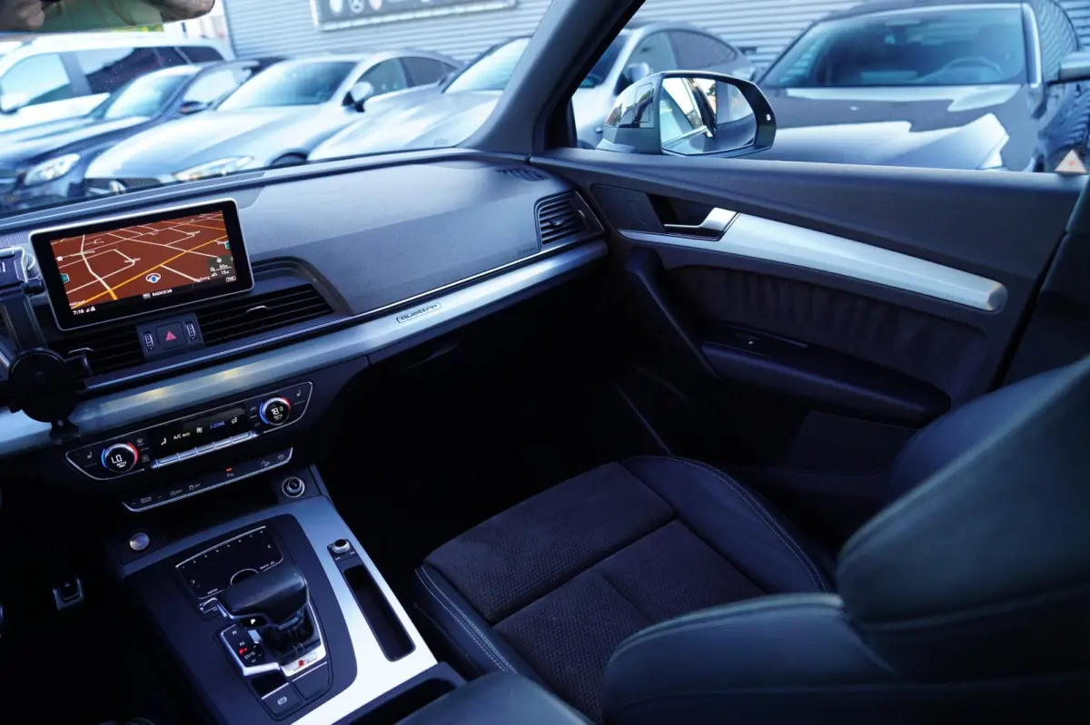 SQ5 3.0 TFSI SQ5 Quattro ProLine Plus Panorama | LED | Sportsound | Climatronic | Stoelverwarming | Adaptieve cruise Control