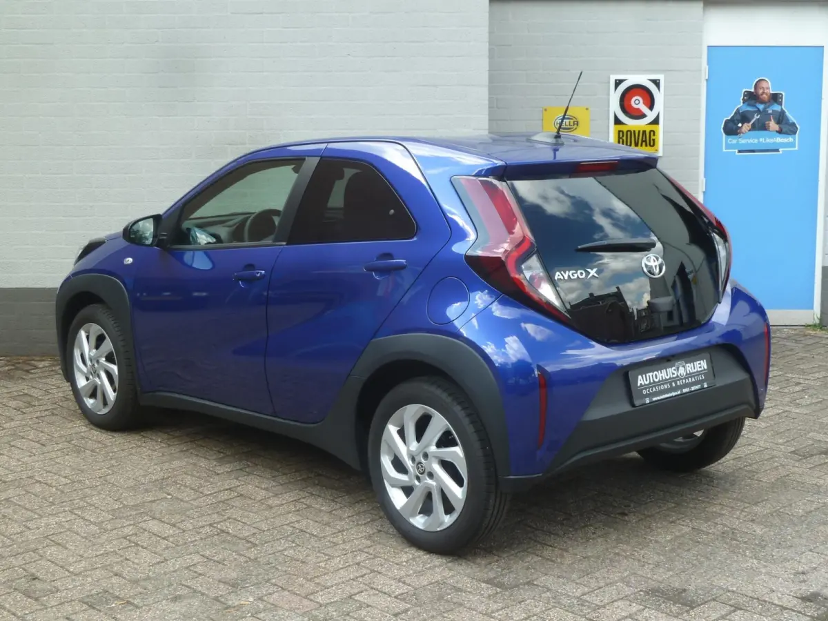 1.0 VVT-i MT Active|Adapt.Cruise|Camera|Climate-Control|Apple-Carplay/Android-Auto|Stoelverwarming