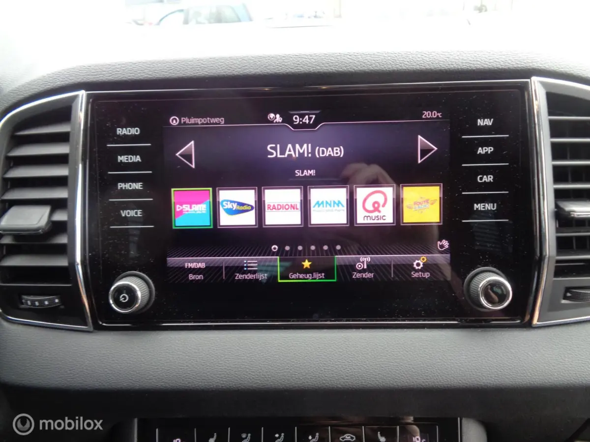 1.0 TSI Business Edition/Airco/Stoel+Stuur verw/Full LED/Apple Carplay/LM velgen/1st eig/Nieuwstaat/Nieuw model/Zuinig in verbruik