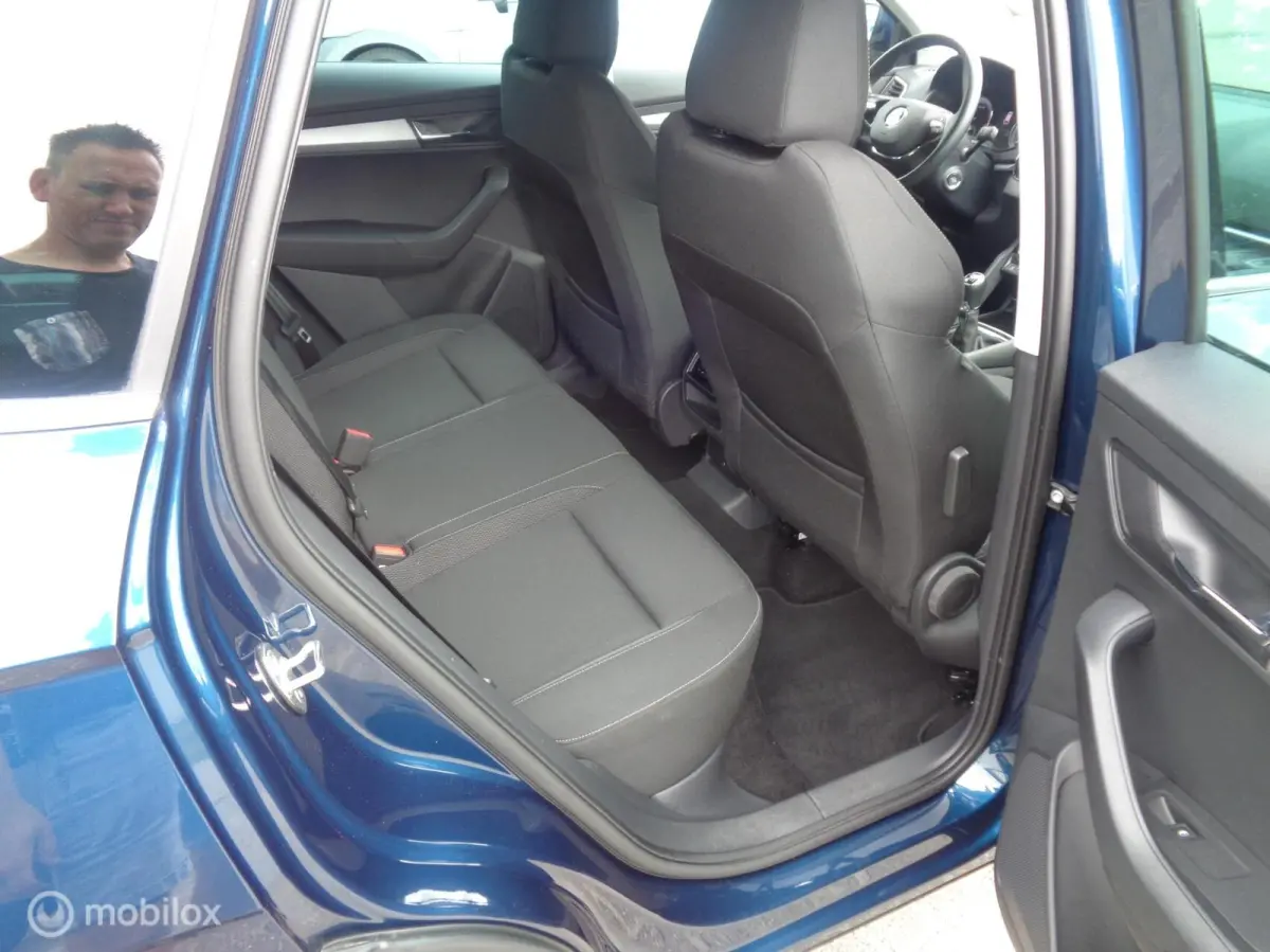 1.0 TSI Business Edition/Airco/Stoel+Stuur verw/Full LED/Apple Carplay/LM velgen/1st eig/Nieuwstaat/Nieuw model/Zuinig in verbruik