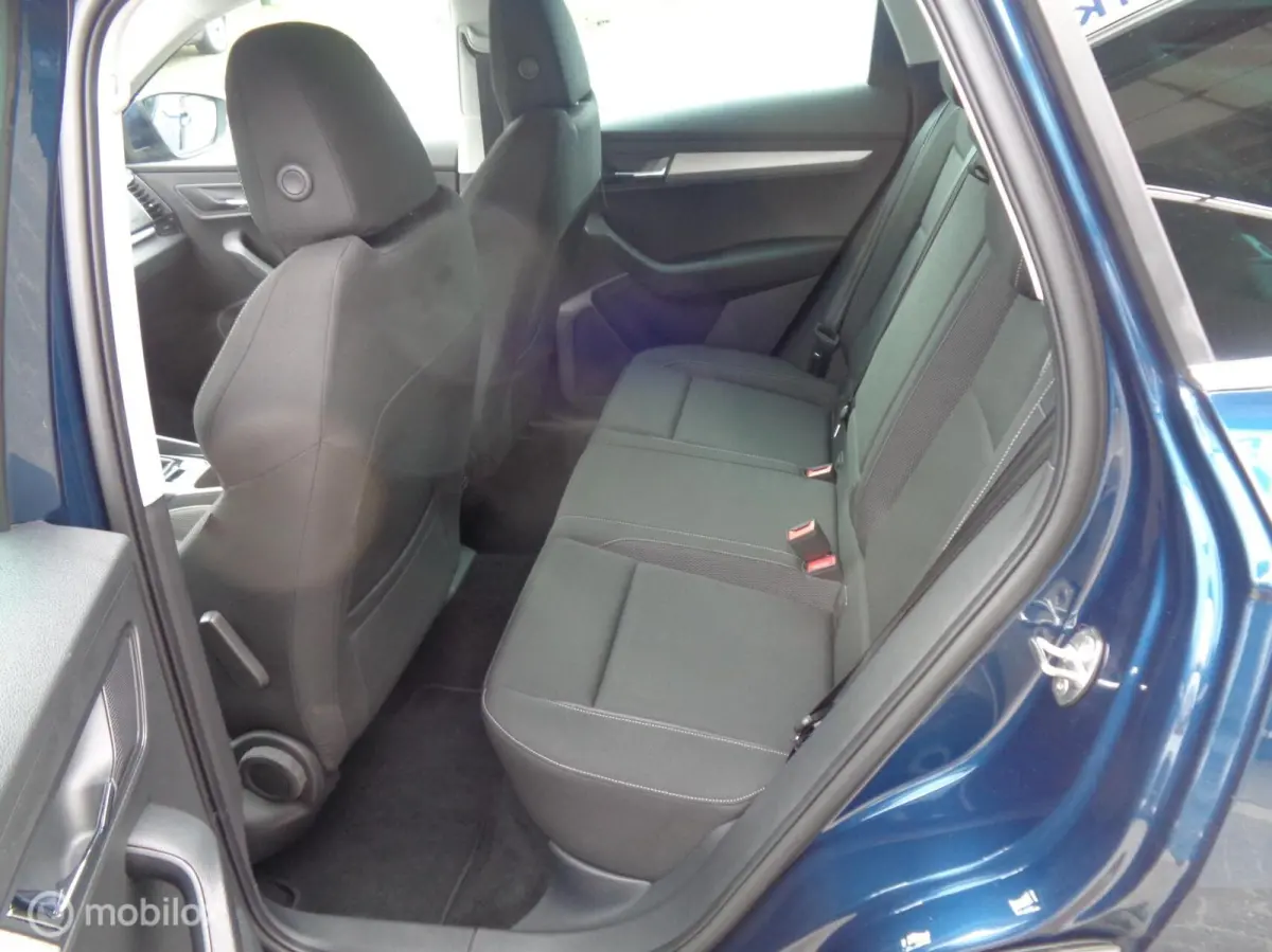 1.0 TSI Business Edition/Airco/Stoel+Stuur verw/Full LED/Apple Carplay/LM velgen/1st eig/Nieuwstaat/Nieuw model/Zuinig in verbruik