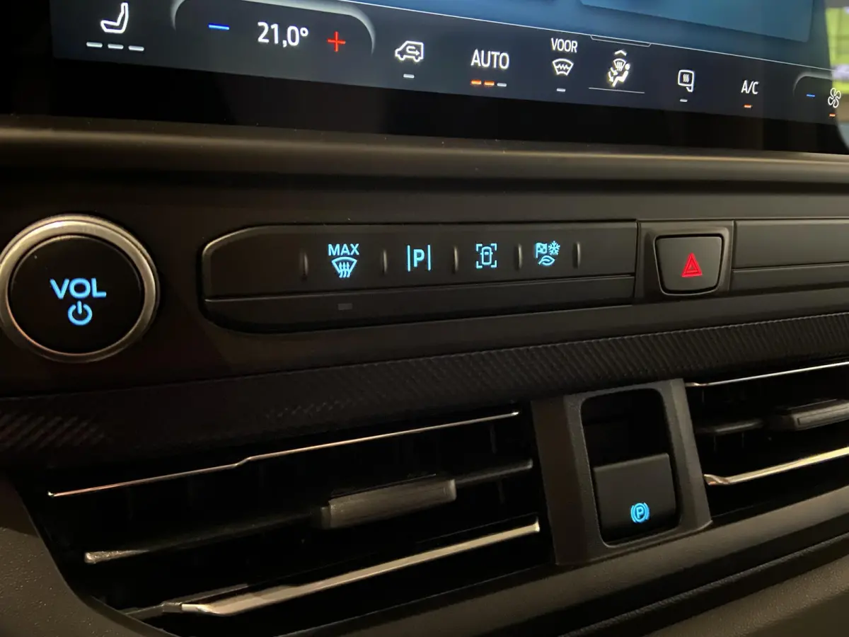 Limited H1, 340 L2 | NIEUW TE BESTELLEN! | KEYLESS ENTRY/START | LAADVLOER BESCHERMING | LED LAADRUIMTEVERLICHTING | ELEKTRISCH VERWARMBARE VOORRUIT |