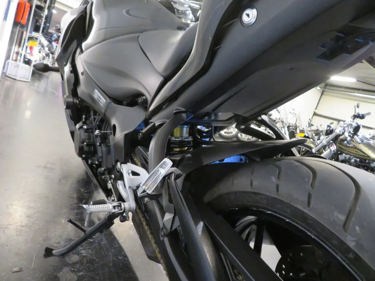 ABS GSX-S BLACK-EDITIO