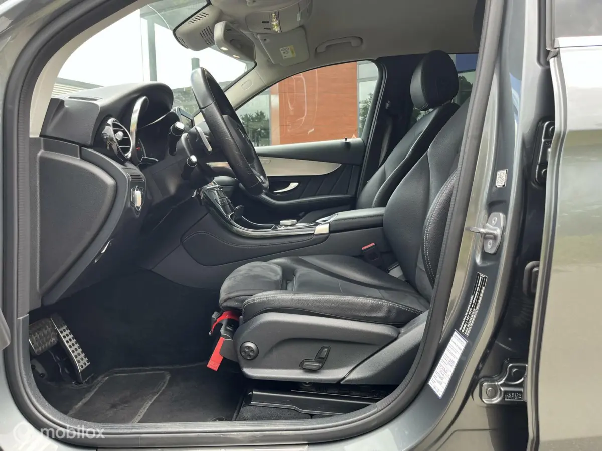 250 4MATIC Sport Edition, 4 Matic, trekhaak, dodehoekassist, Led