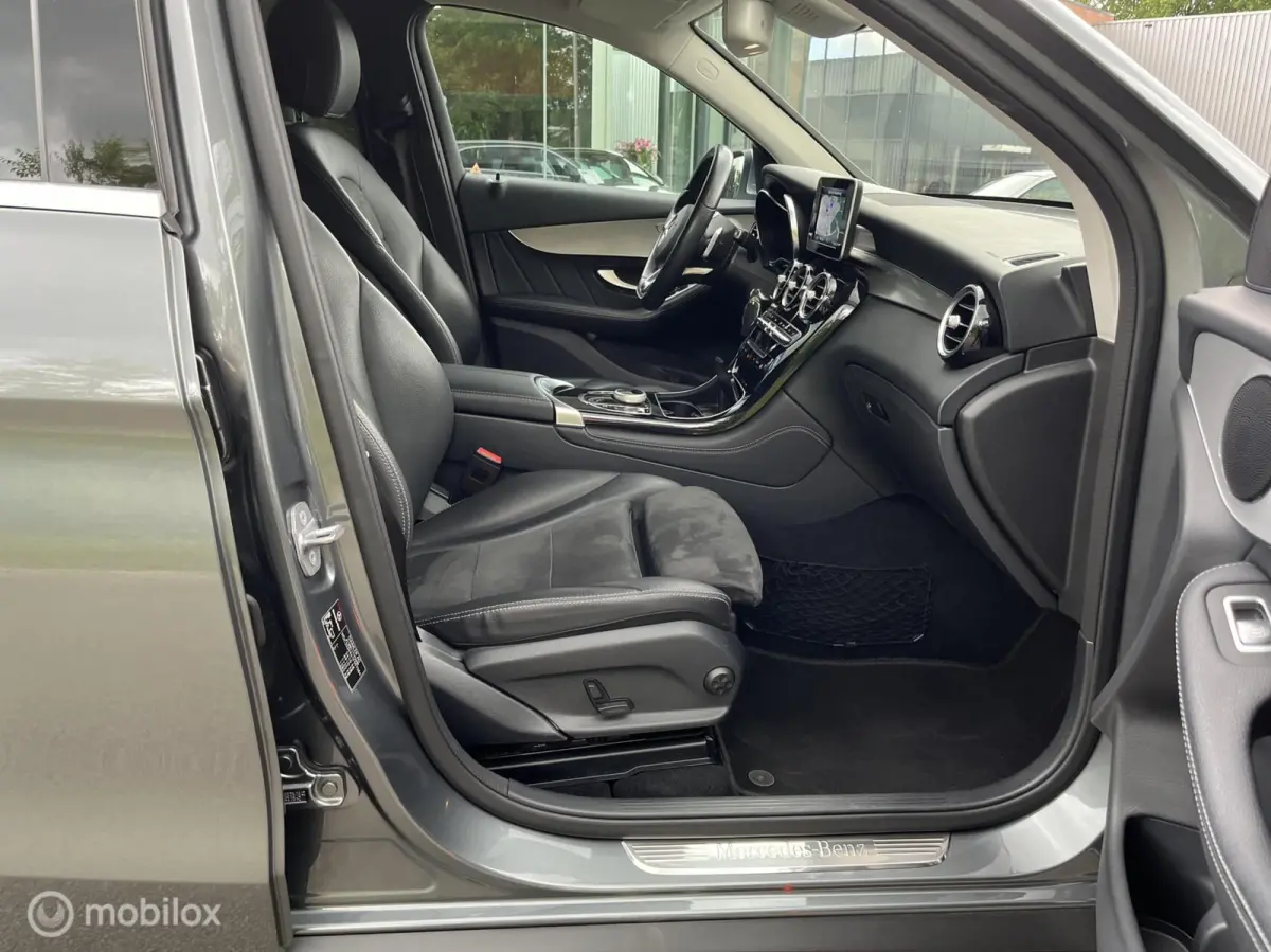 250 4MATIC Sport Edition, 4 Matic, trekhaak, dodehoekassist, Led