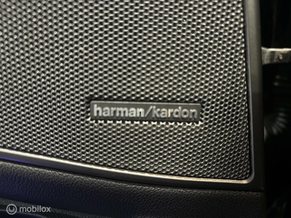 M 320i xDrive High Executive