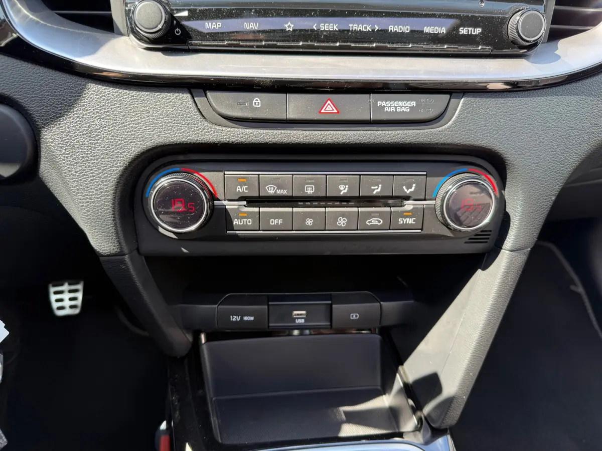 1.0 T-GDi GT-Line Edition, Panoramadak,Apple Carplay/Android,Navigatie
