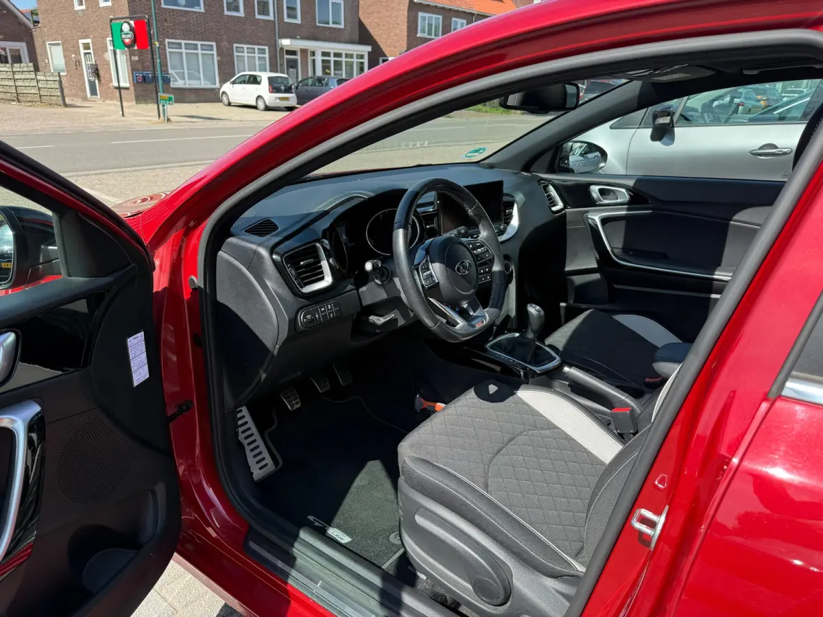 1.0 T-GDi GT-Line Edition, Panoramadak,Apple Carplay/Android,Navigatie