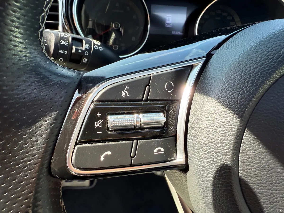 1.0 T-GDi GT-Line Edition, Panoramadak,Apple Carplay/Android,Navigatie