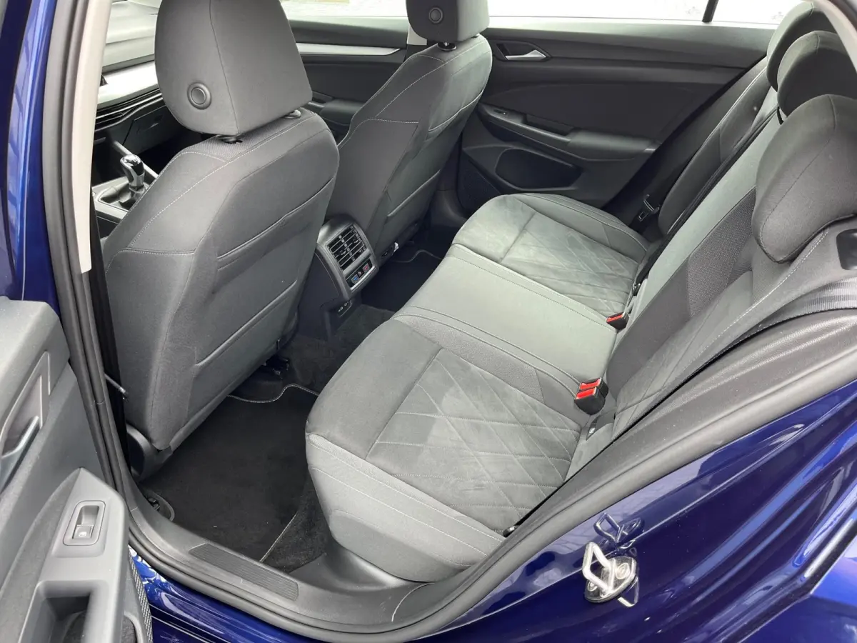 1.5 TSI Life Business NL.Auto/Alcantara-Sportstoelen/Camera/Carplay/4Cilinder/1Ste Eigenaar/Dealer Onderhouden