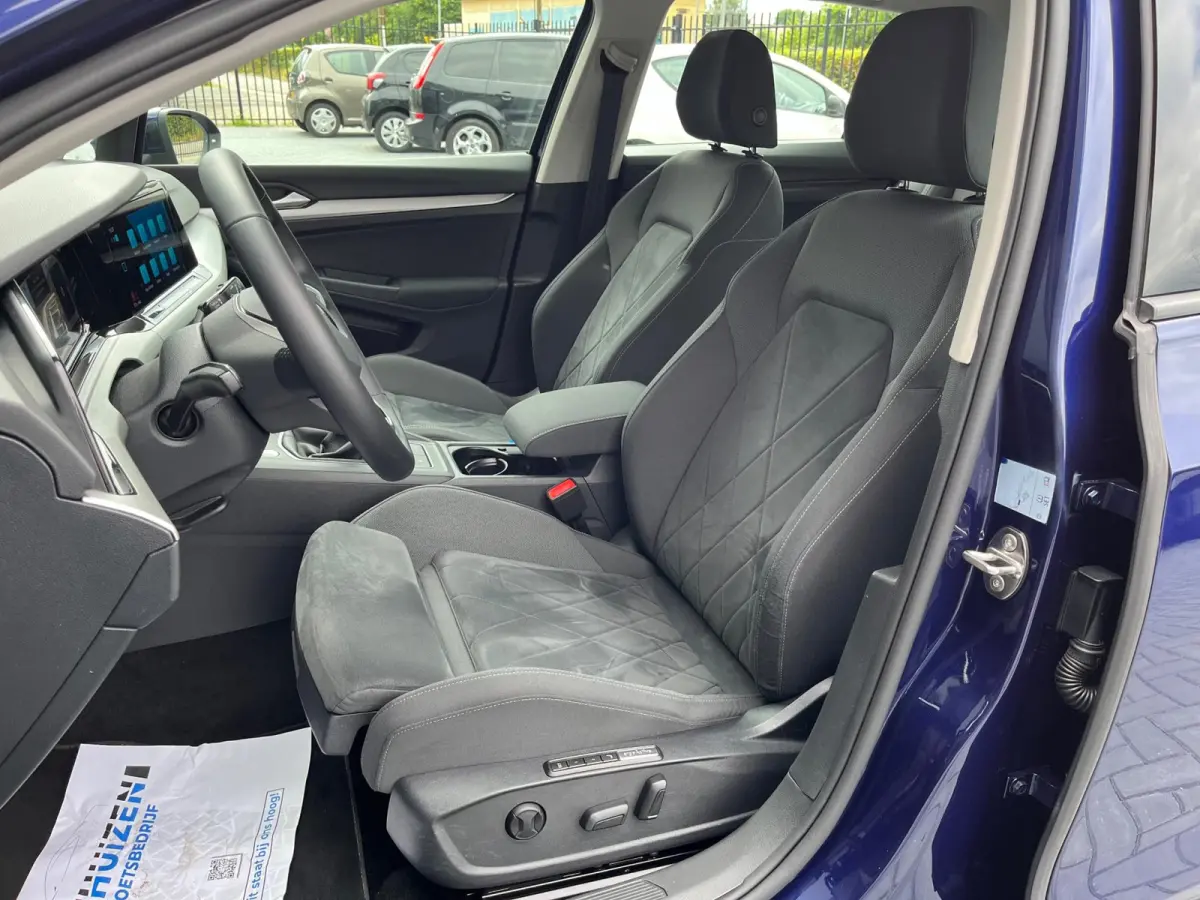 1.5 TSI Life Business NL.Auto/Alcantara-Sportstoelen/Camera/Carplay/4Cilinder/1Ste Eigenaar/Dealer Onderhouden