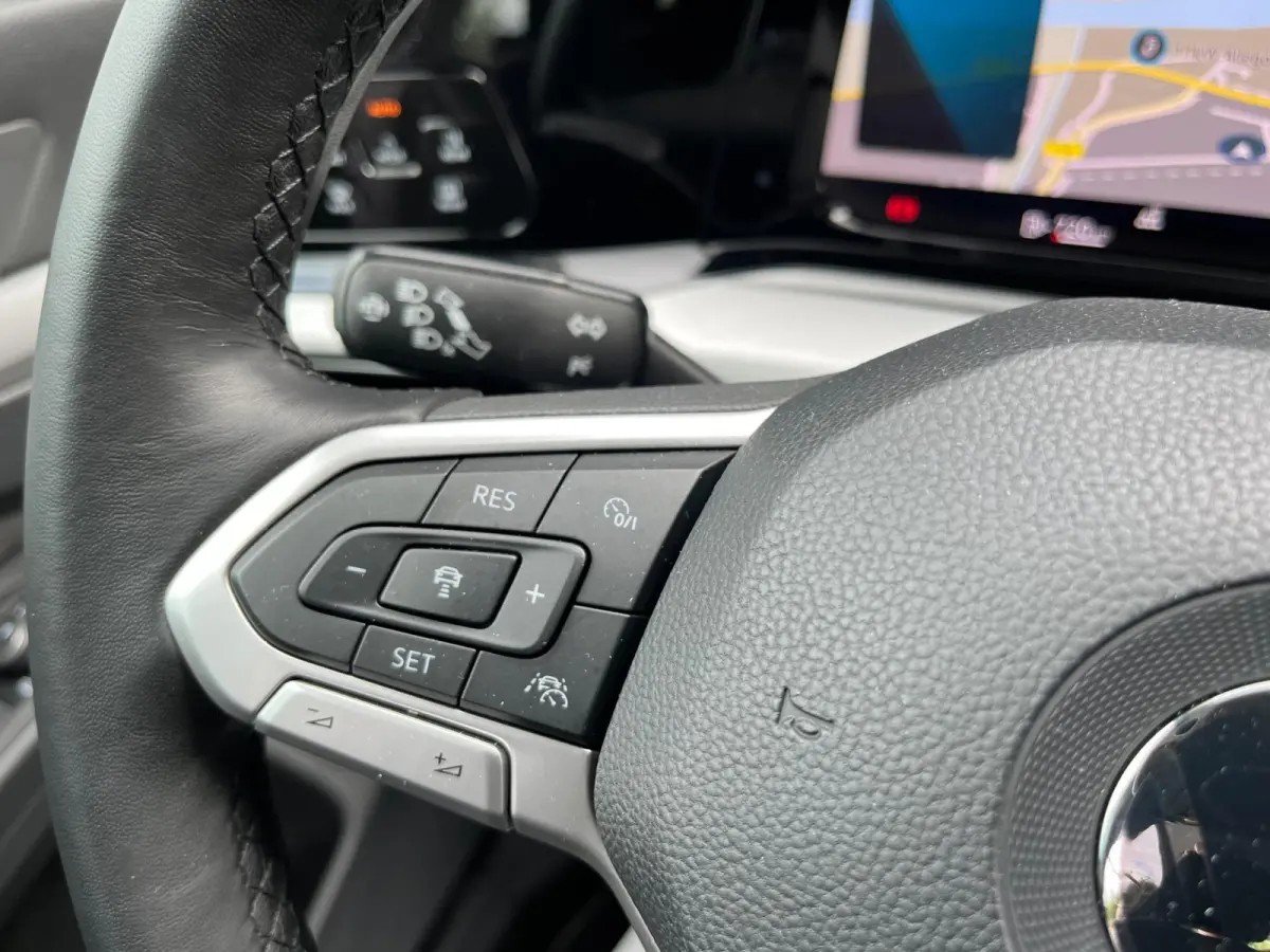 1.5 TSI Life Business NL.Auto/Alcantara-Sportstoelen/Camera/Carplay/4Cilinder/1Ste Eigenaar/Dealer Onderhouden
