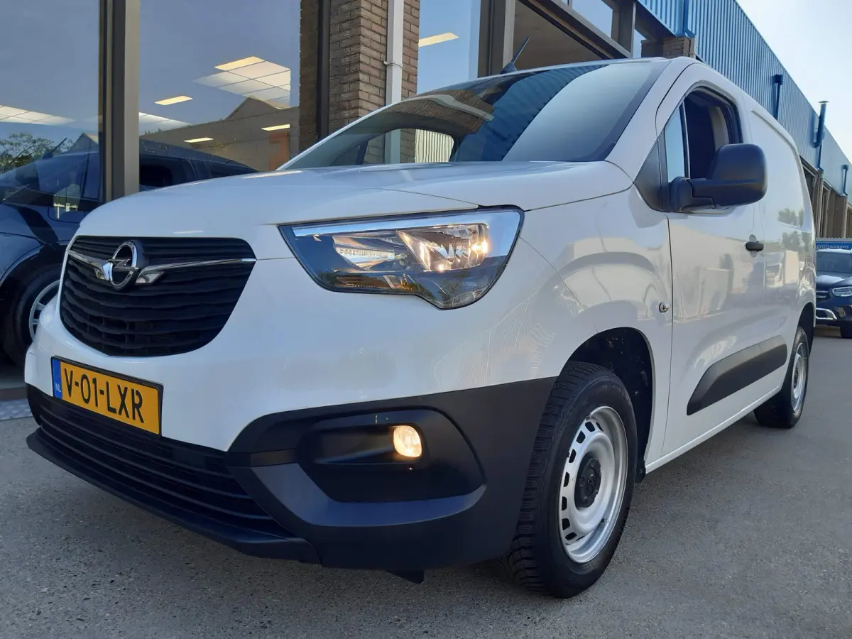 102Pk Airco Cruisecontrol Achteruitrijcamera 35925 KM !