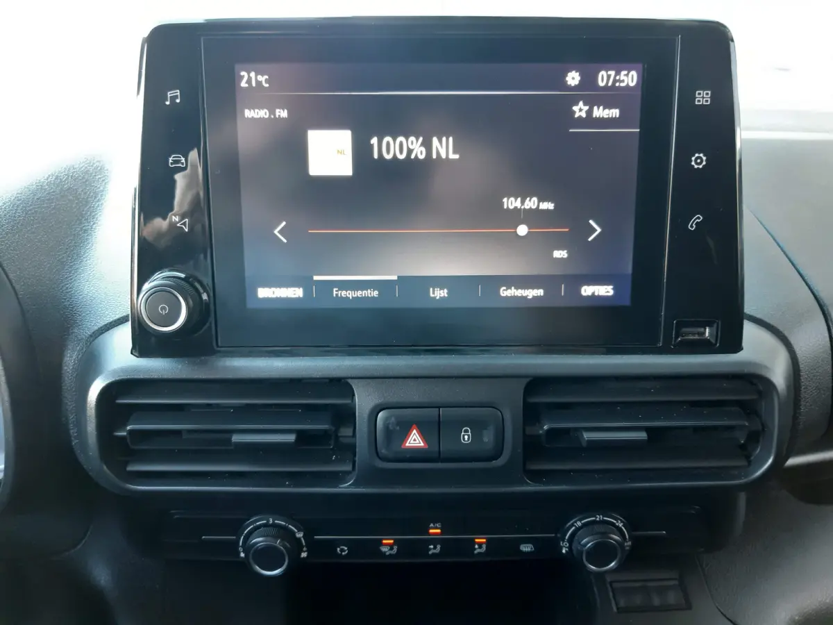 102Pk Airco Cruisecontrol Achteruitrijcamera 35925 KM !