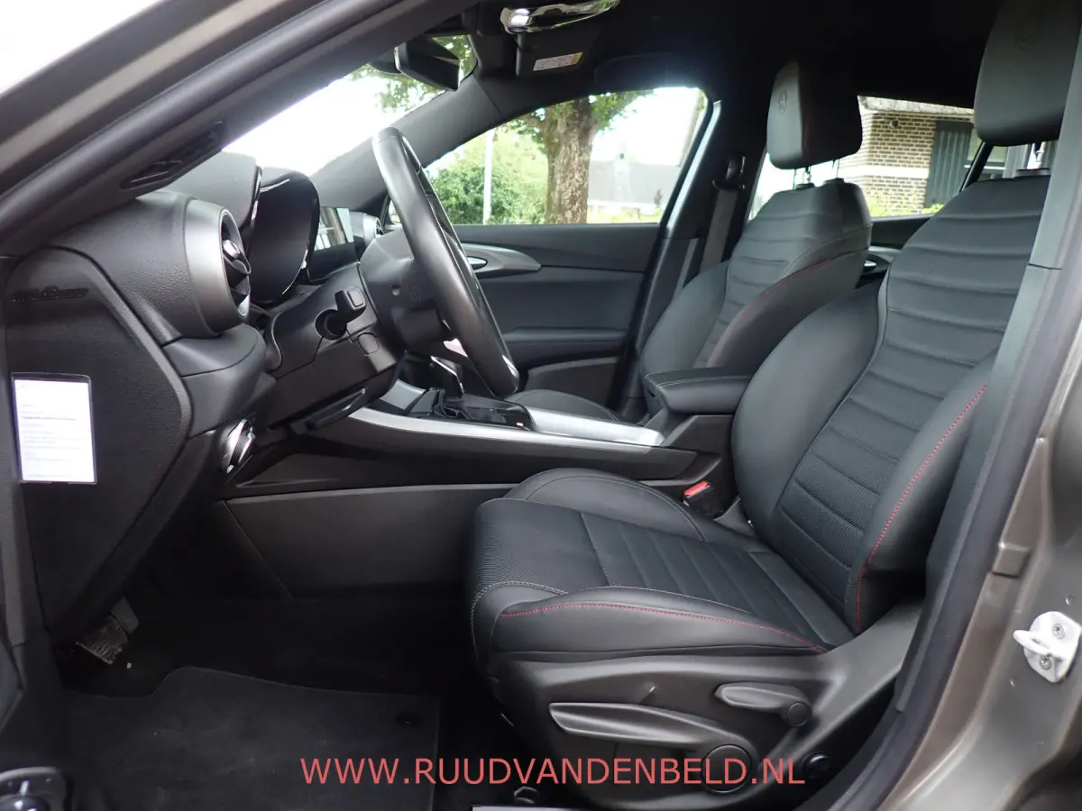 1.5T Hybrid Sprint ADAP.CRUISE/SPORTLEER/CARPLAY/TREKHAAK