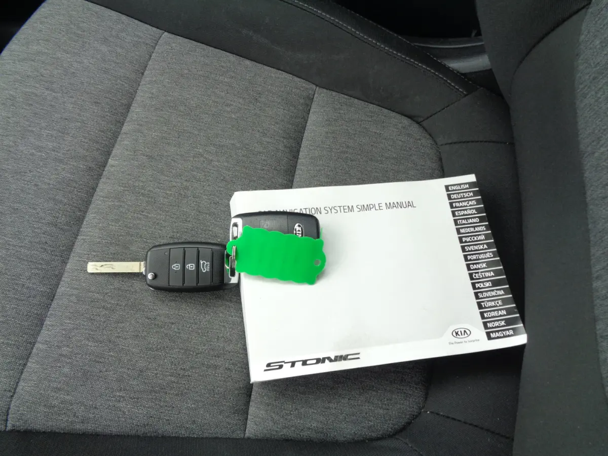 1.0 T-GDi DynamicLine Airco, Navigatie, LMV, Chroom, Zwart dak. apple/aindroid auto