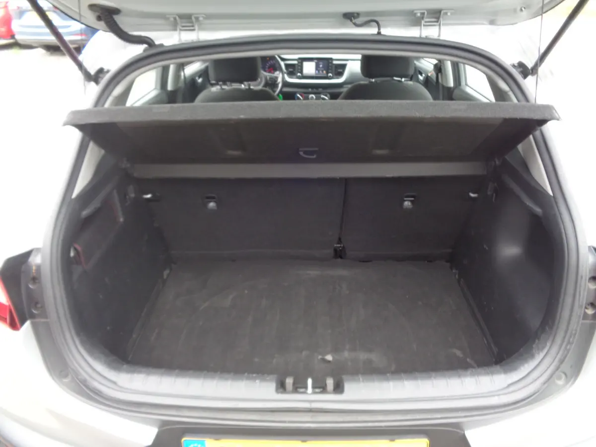 1.0 T-GDi DynamicLine Airco, Navigatie, LMV, Chroom, Zwart dak. apple/aindroid auto