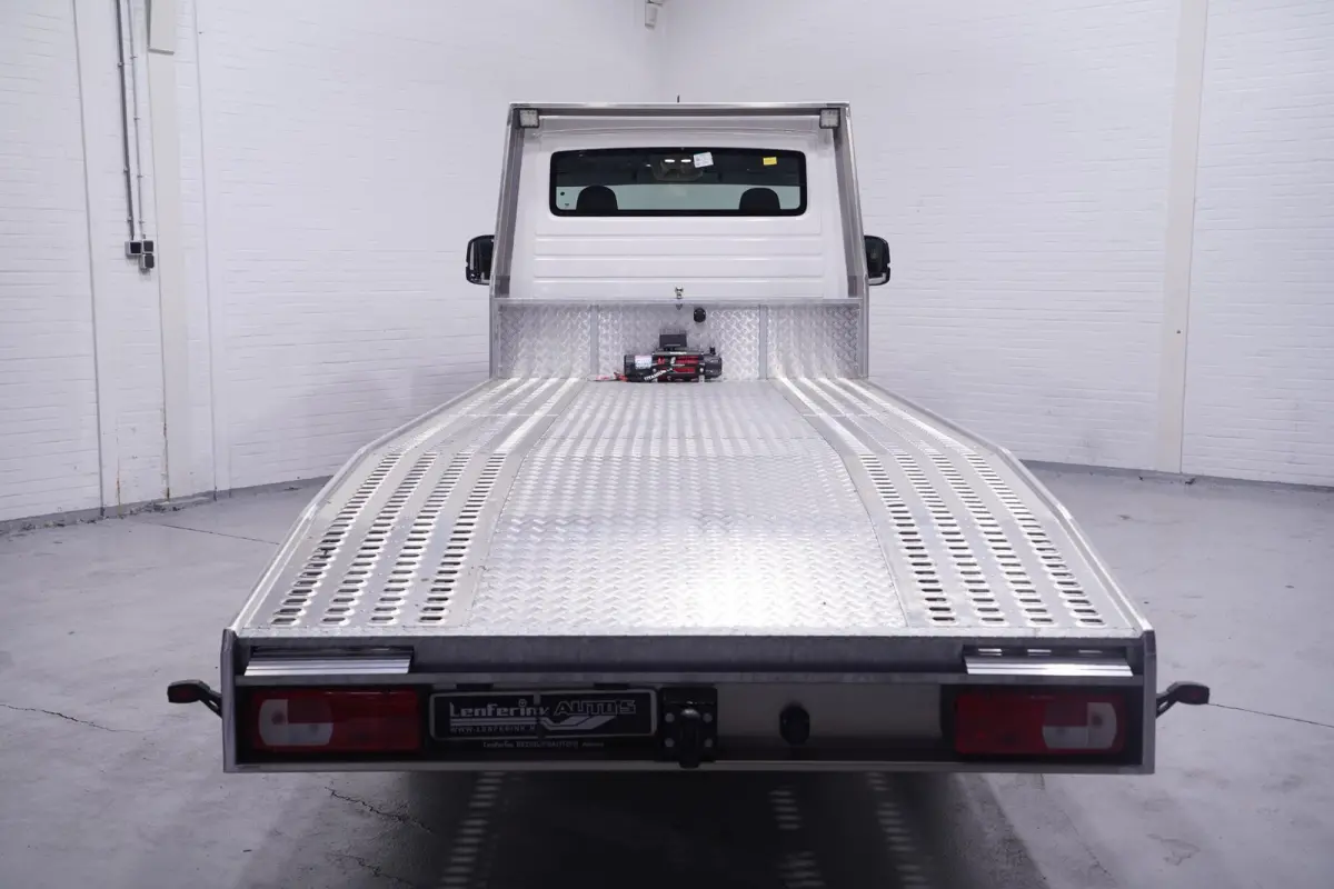 2.0 TDI 140 pk L4 Autotransporter Airco, Cruise Control, Trekhaak 3.000 kg, BPM vrij, 3-Zits