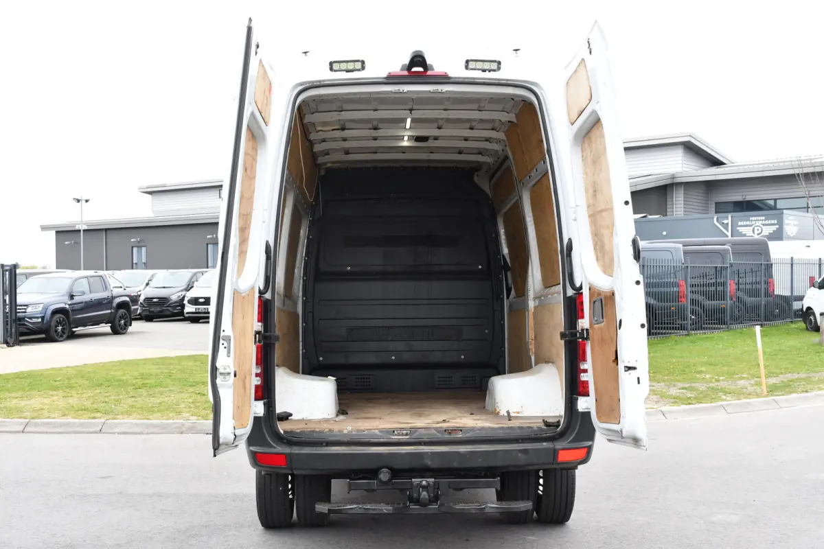 516 2.2 CDI 366 Edition Camera, Cruise, 3500KG Trekhaak, Multimedia, 164PK, Automaat, Uniek!