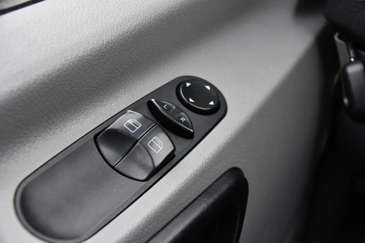 516 2.2 CDI 366 Edition Camera, Cruise, 3500KG Trekhaak, Multimedia, 164PK, Automaat, Uniek!