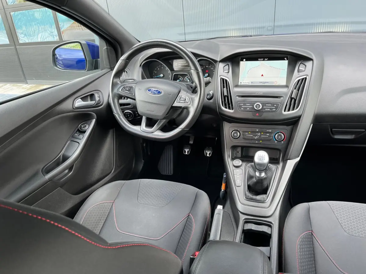 1.0 ST-Line NL.Auto/125Pk/Sync Navigatie/Privacy Glass/1Ste Eigenaar/Dealer Onderhouden