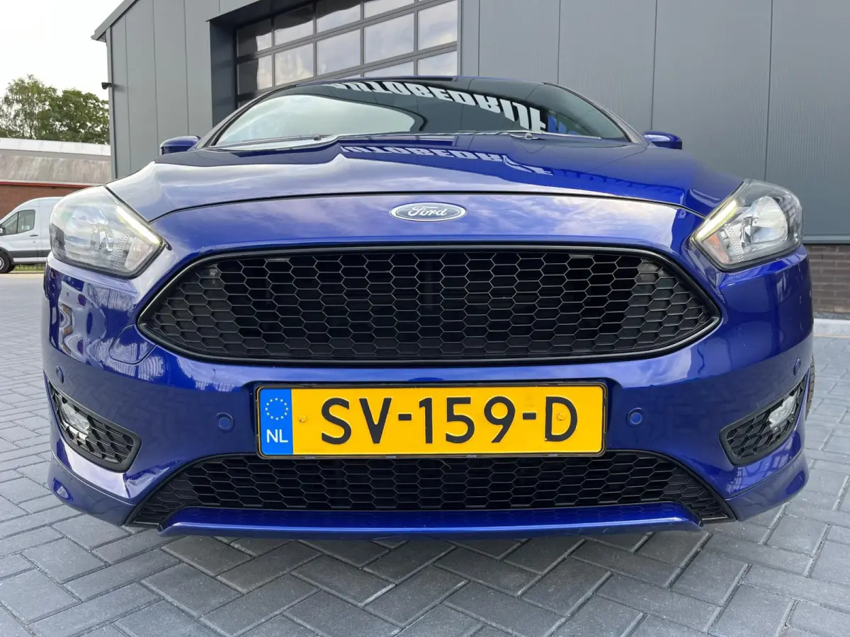 1.0 ST-Line NL.Auto/125Pk/Sync Navigatie/Privacy Glass/1Ste Eigenaar/Dealer Onderhouden