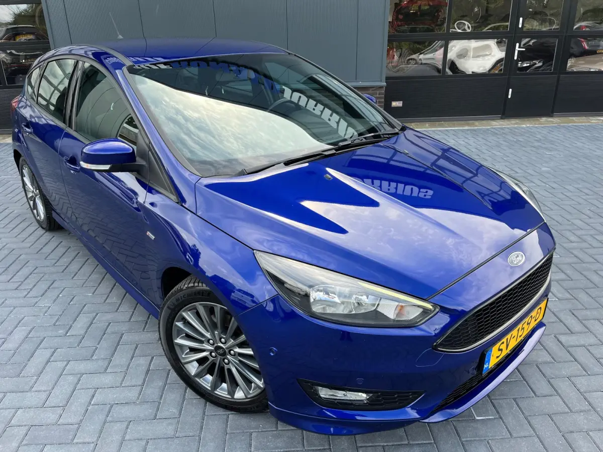 1.0 ST-Line NL.Auto/125Pk/Sync Navigatie/Privacy Glass/1Ste Eigenaar/Dealer Onderhouden