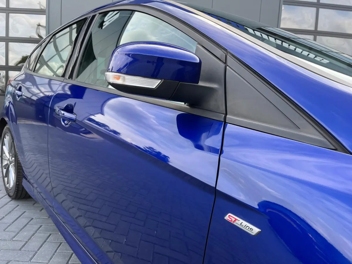 1.0 ST-Line NL.Auto/125Pk/Sync Navigatie/Privacy Glass/1Ste Eigenaar/Dealer Onderhouden