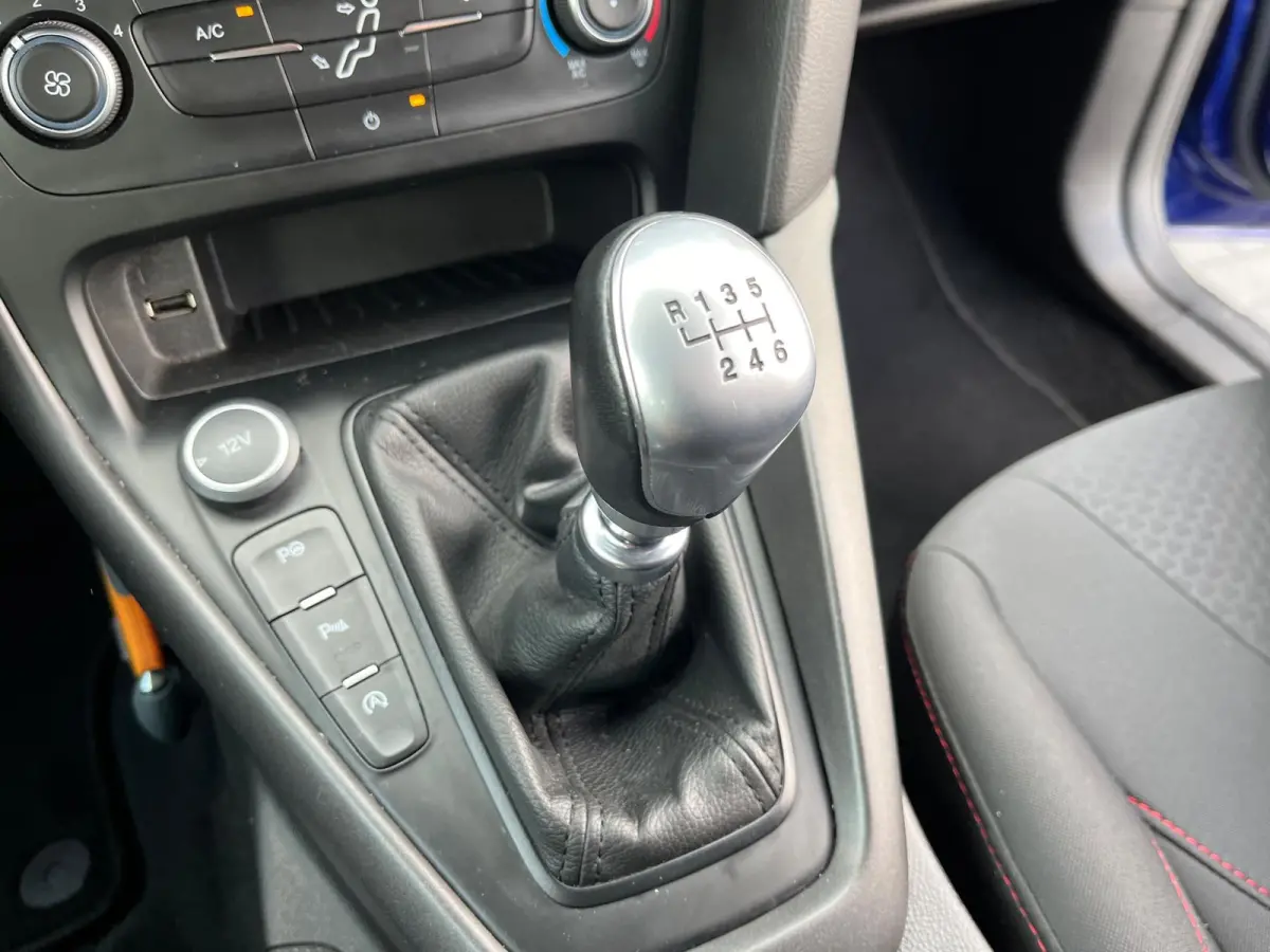 1.0 ST-Line NL.Auto/125Pk/Sync Navigatie/Privacy Glass/1Ste Eigenaar/Dealer Onderhouden