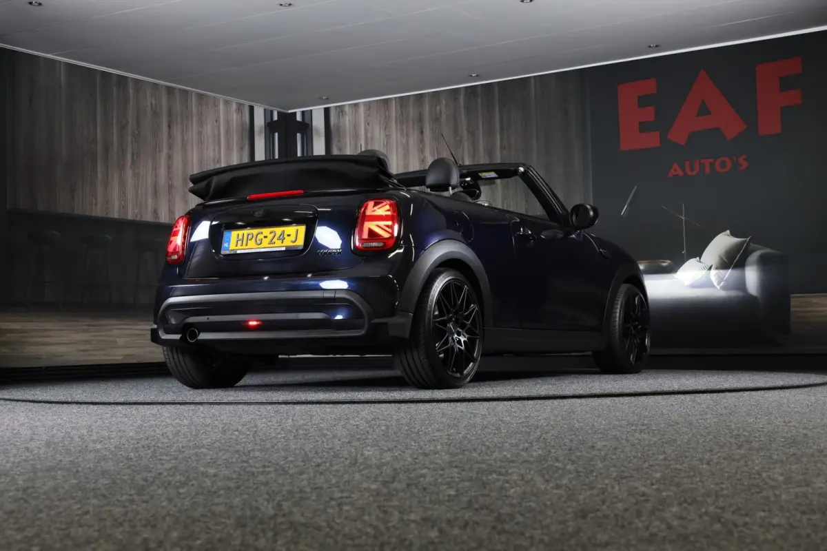 Mini 1.5 / AUT / Navi / 136 Pk / Cruise Control / Leder / Ecc / Elek Pakket / Led / Pdc / 18 Inch
